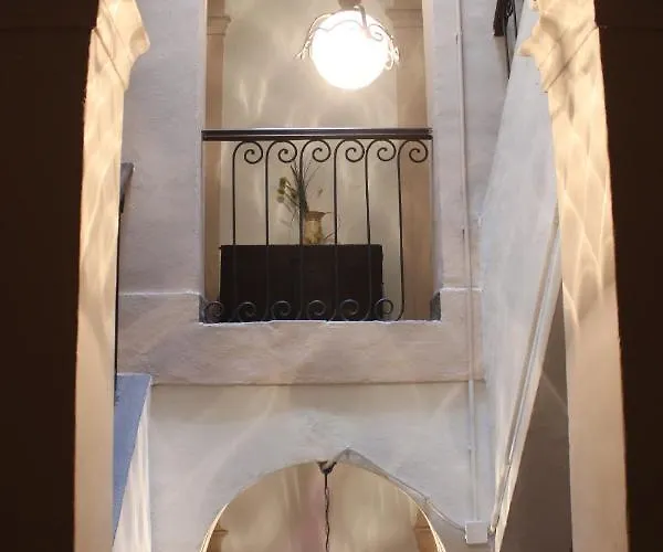 Palazzo Bufalari In Centro Storico Apartamento